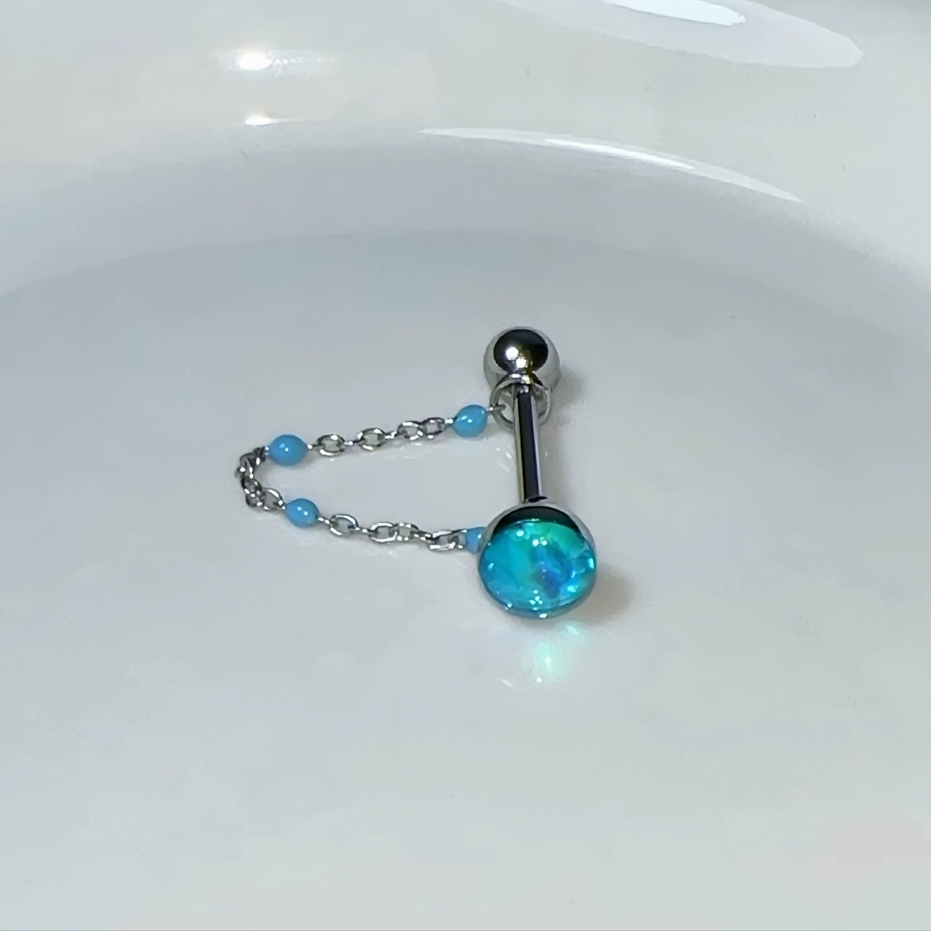 قطعة واحدة - مجوهرات ثقب اللسا - مراجعة Body Jewelry Quality وسعره