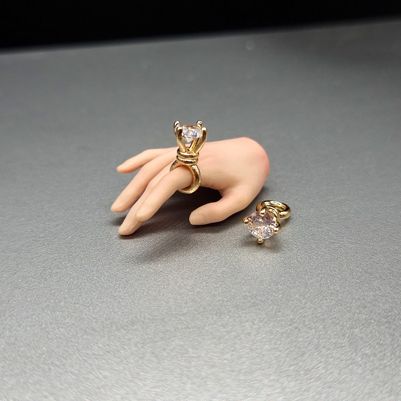 نموذج محاكاة لخاتم ألماس مصغر  - مراجعة Body Jewelry Real Diamonds وسعره
