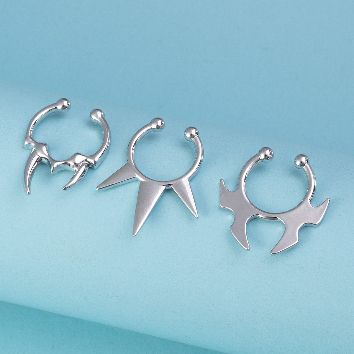 1-3 قطعة مشبك وهمية على حلقات  - مراجعة Body Jewelry Implants وسعره